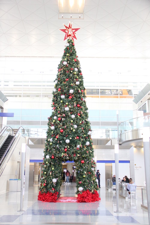 Dallas Fort Worth International Airport Kicks Off Holiday Travel Season