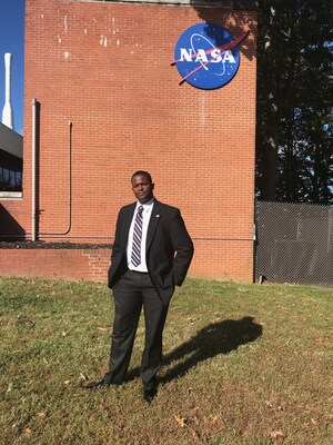 NASA Employee Olumide Onanuga Named Ashford University's Outstanding Alum of the Month