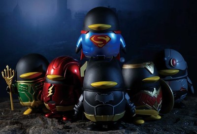 QQ & Justice League co-branded doll
