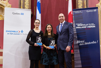 Félicitations aux lauréats de la région de Lanaudière, Mme Michelle Picard et la famille Cinq-Mars–Rodrigue (Groupe CNW/Cabinet du ministre de l'Éducation, du Loisir et du Sport)