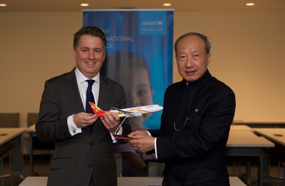 HNA Chairman Chen Feng Met with UNICEF's Deputy Director, Justin Forsyth