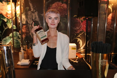 Calgary Bartender, Makina Labrecque from Proof, is one of 21 bartenders who delivered a 21 holiday cocktail salute to the arrival of Jack Daniel's Tennessee Rye. (CNW Group/Jack Daniel's Canada)