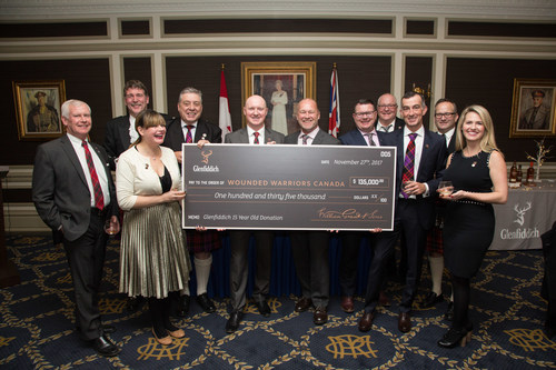 Glenfiddich® Single Malt Scotch Whisky presents a $135,000 cheque to Wounded Warriors Canada in Toronto on November 27, 2017. Photo credit: Rick O’Brien (CNW Group/Glenfiddich® Single Malt Scotch Whisky)