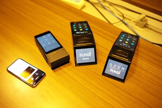 Pundi X POS Smart point-of-sales device shows Qtum logo