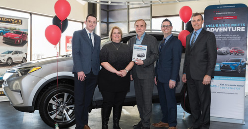 Pierre Arpin (centre) of Calgary wins 2018 Toyota RAV4 LE AWD in Select Sweepstakes. (l-r) Daniel Engman, Business Development Advisor, Economical Select; Carol Buga, Assistant Vice President, Private Client Services, Marsh Canada Limited; Pierre Arpin, Director & Chief Executive Officers, Contemporary Calgary, and member of Canadian Museums Association; Robert Kaufman, Vice President, Private Client Services, Marsh Canada Limited; and David Fitzpatrick, Division Vice-President, Economical Select (CNW Group/Economical Insurance)