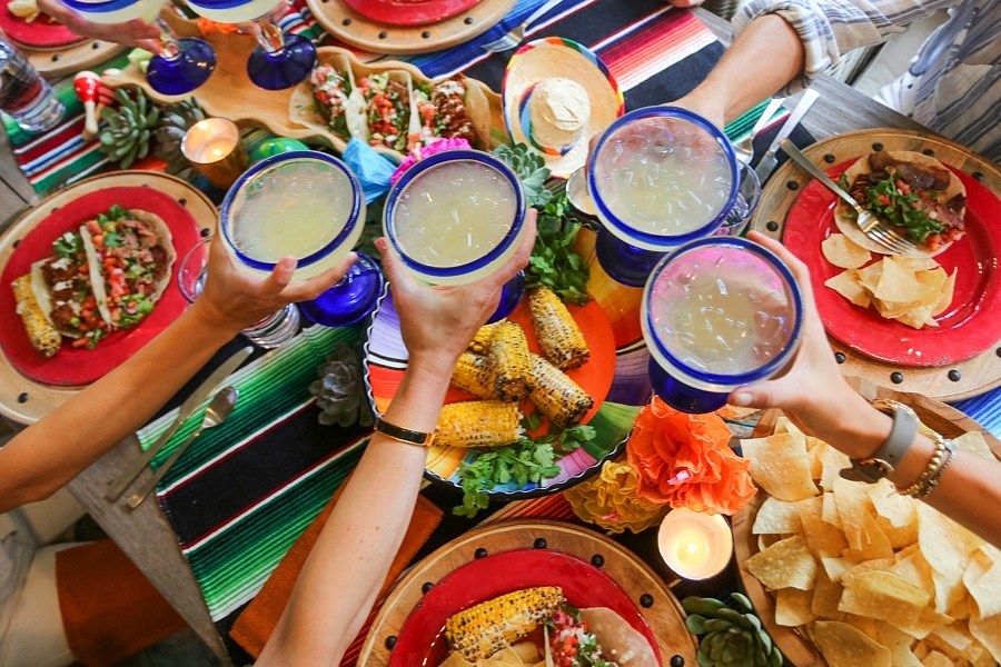 Cheers! Photo Credits: Styleblueprint Nashville