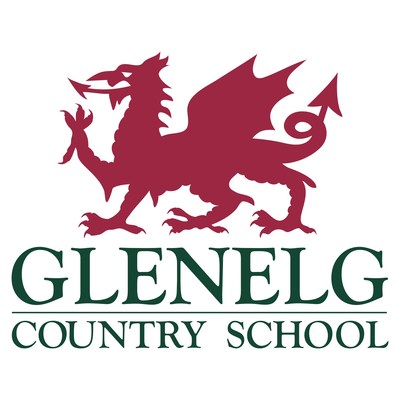 Renowned Physician, Psychologist, and Author Visits Glenelg Country School to Discuss Photo