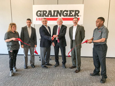 Grainger hosts a grand opening celebration at its new distribution center in Bordentown Township, N.J. Pictured left to right: Connie Scalice, Grainger Distribution Supervisor; Rich Travaglini, Grainger Senior Director of Regional Distribution; Barry Greenhouse, Grainger Vice President of Global Supply Chain; Stephen Benowitz, Mayor of Bordentown Township; Rob Reynolds, Grainger Vice President of Distribution Operations; Ben Afful, Grainger Distribution Center Associate.