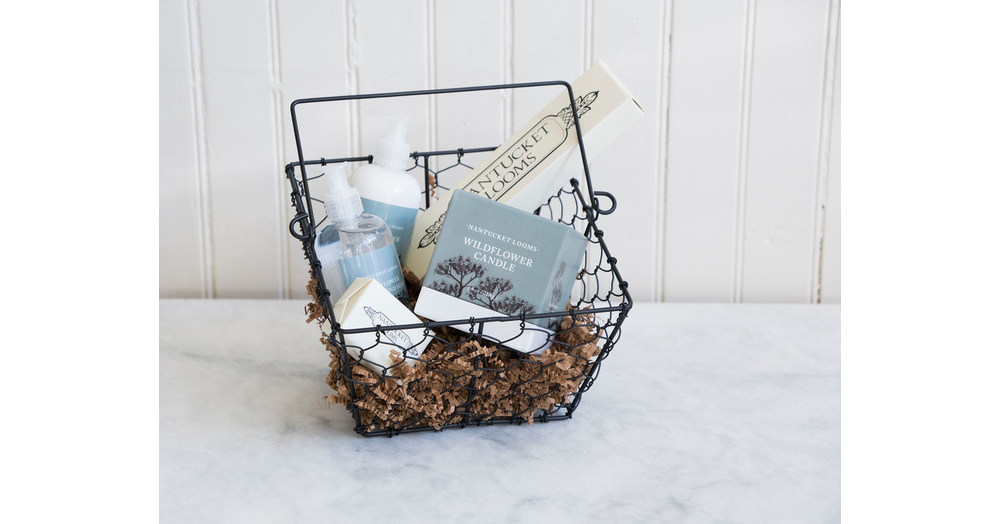 Nantucket Looms Holiday Gift Guide Just In Time For Nantucket Stroll!