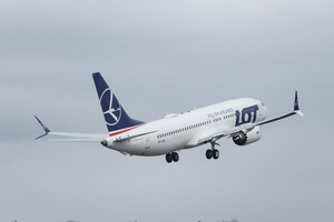 Boeing, LOT Polish Airlines Celebrate Delivery of 737 MAX