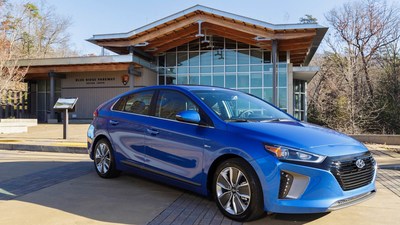 Hyundai donates six Ioniq Hybrids to to the National Park Service for use by staff in three national parks. Two Ioniqs were given to each park—Blue Ridge Parkway in Virginia and North Carolina, Santa Monica Mountains National Recreation Area in California, and National Capital Parks (East) in Washington, D.C.