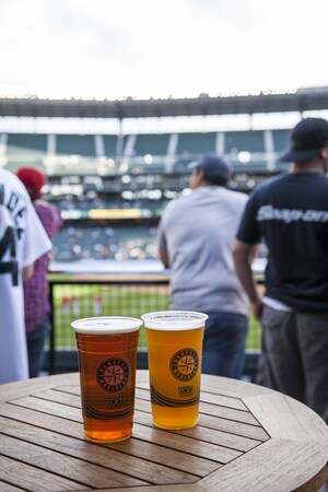 Eco-Products Helps Seattle Mariners Earn Prestigious Green Glove Award