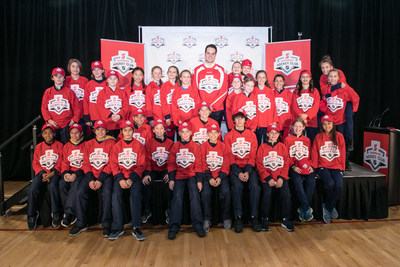 Auston Matthews was drafted today as a Scotiabank Teammate at the MLSE LaunchPad in downtown Toronto, alongside two Scotiabank sponsored kids’ community hockey teams – the Toronto Titans AAA Peewee team and the Etobicoke Dolphins AA Peewee team. (Credit: Joel Nadel – Event Imaging) (CNW Group/Scotiabank)