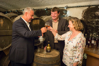 Hernan Parra (Dictator Rum Master Distiller), Mickal Bouilly (Hardy Cognac Cellar Master), and Bndicte Hardy (owner of Hardy Cognac) toasting the 2 Masters project.