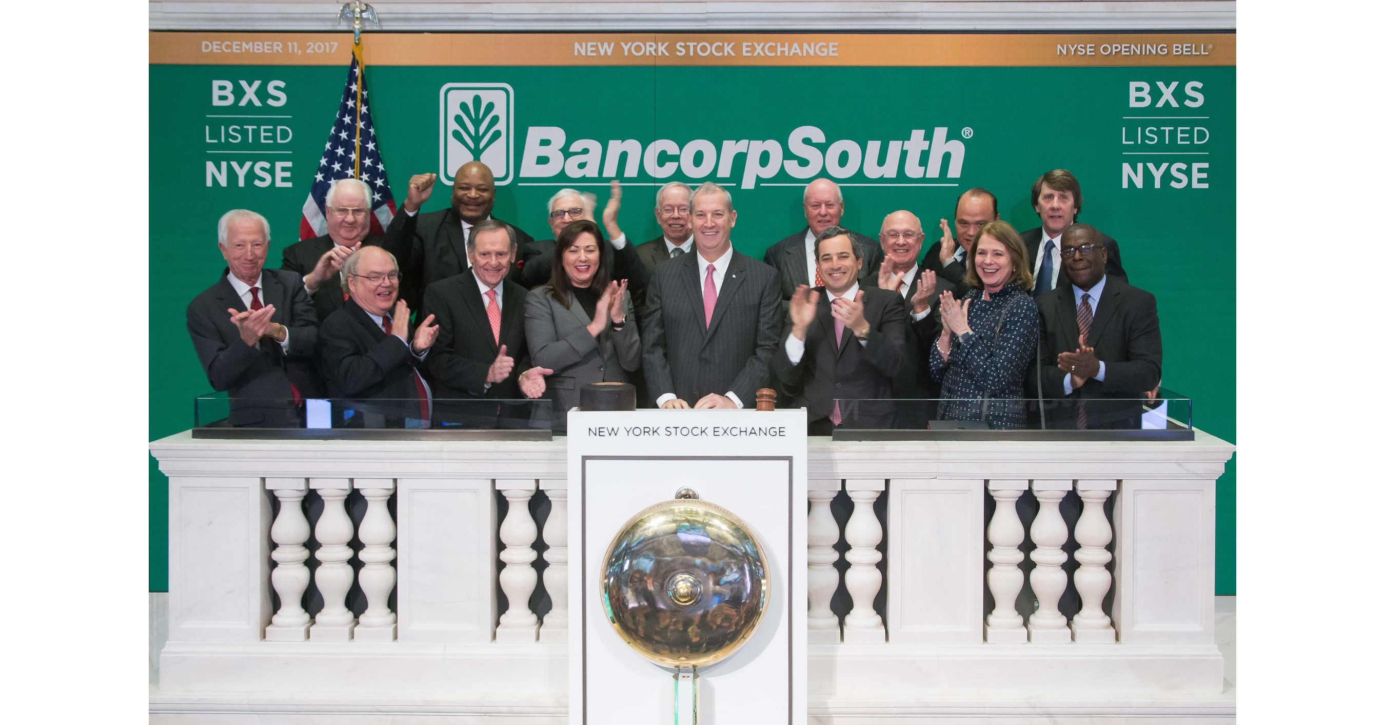 BancorpSouth Marks 20 Years on the Big Board by Ringing the Opening