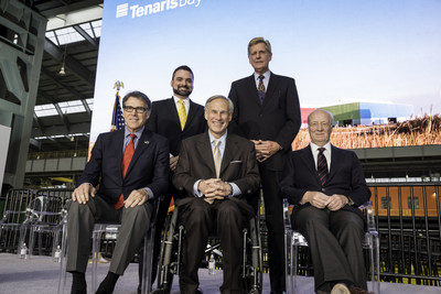 Honored attendees of the Dec. 11 ceremonial opening of TenarisBayCity included Bay City Mayor Mark Bricker, Matagorda County Judge Nate McDonald (back left to right), U.S. Energy Secretary Rick Perry, Texas Governor Greg Abbott, and Tenaris Chairman & CEO Paolo Rocca (front left to right).