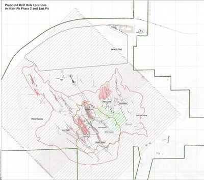 Proposed Drill Hole Locations in Main Pit Phase 2 and East Pit (CNW Group/Golden Queen Mining Co. Ltd.)