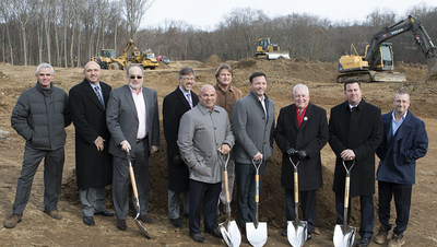 Mike Stein (Stein Troost), Mike Kowlaski (KBE Contracting), Art Miller (General Council, Maplewood Senior Living), Mark Barnhart, Director Economic Development, Town of Fairfield),Andrey Deery (VP of Real Estate) Brian Tracy (Chief Business Development Officer, Maplewood Senior Living) Gregory Smith (President & CEO, Maplewood Senior Living), Mark Tetreau (First Selectman, Town of Fairfield), Shane Herlet (COO, Maplewood Senior Living) Jocelyn Isabelle (Project Manager, Maplewood Senior Living)