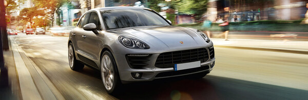Chicago drivers can learn more about the current incentives available for Porsche models at Loeber Motors.