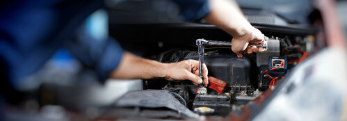 Riverside Ford Lincoln offers Quick Lane service to drivers.