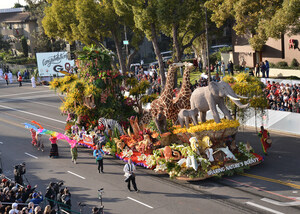 Dole Packaged Foods Wins Grand Marshal Award At 2018 Tournament Of Roses Parade With "Sharing Nature's Bounty"