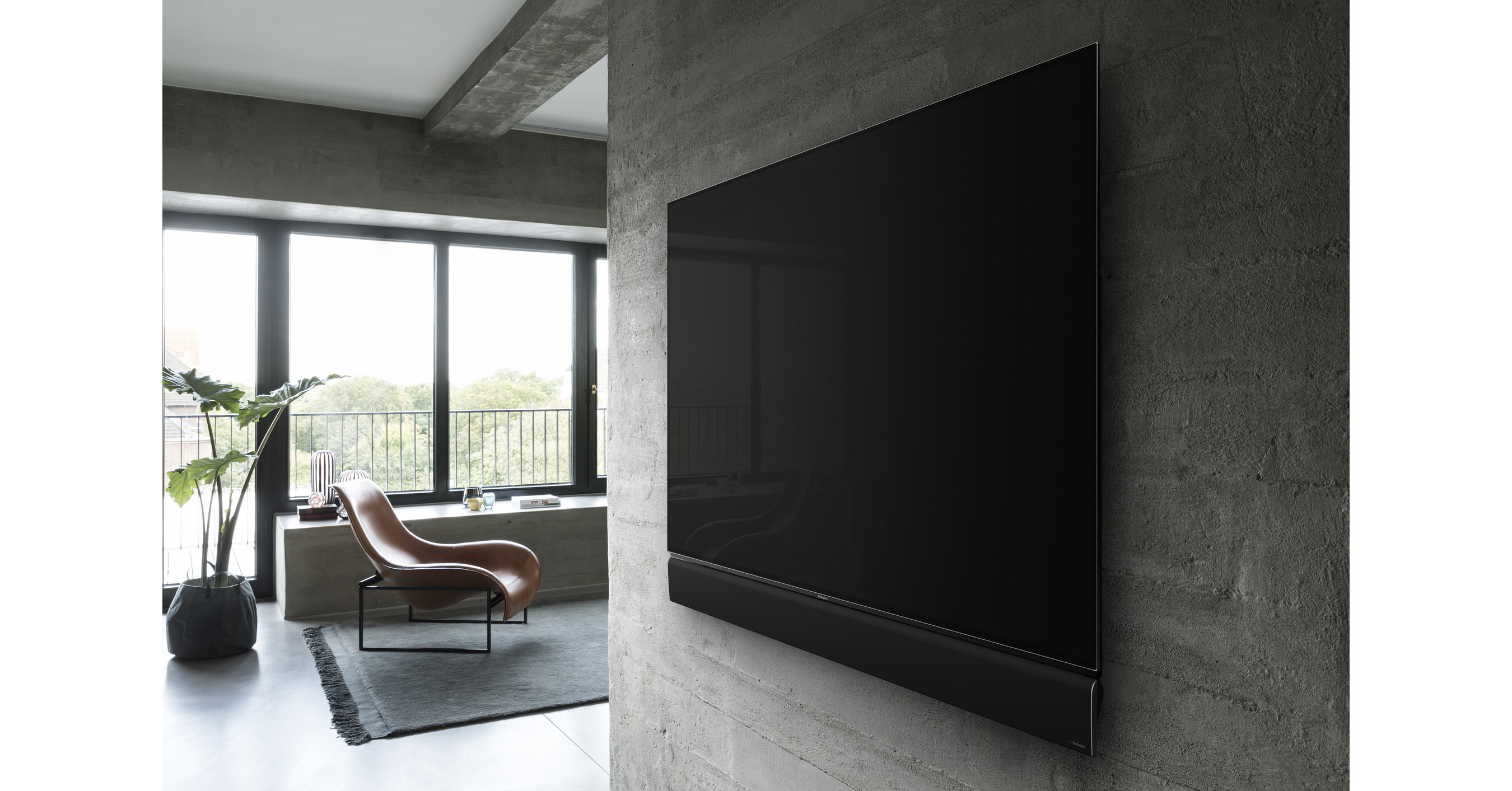 Panasonic expands TV line up with World's OLEDs to support HDR10+ dynamic metadata technology