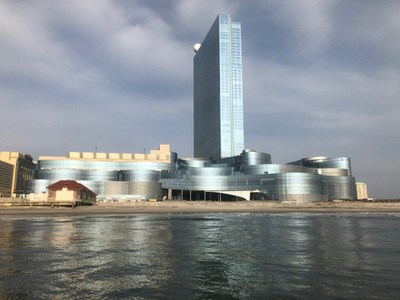 Ocean Resort Casino, l'htel-casino nouvellement acquis longeant la promenade d'Atlantic City, anciennement connu sous le nom de Revel qui a t bti en avril 2012 avec un investissement de presque 3 milliards de dollars, ouvrira ses portes  nouveau en t 2018.  Source : AC OCEAN WALK (PRNewsfoto/AC OCEAN WALK)