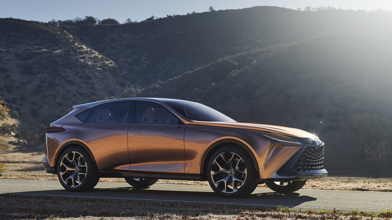 Combining high performance with unrestrained luxury, the Lexus LF-1 Limitless is a showcase of technology, innovation and the latest evolution of design at Lexus.