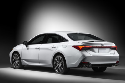 Underpinned by a Toyota New Global Architecture (TNGA) platform, and powered by a fuel-efficient 3.5-liter V6 or Toyota Hybrid System (THS II) powertrain, the 2019 Toyota Avalon embodies consumers’ overarching desire for high-caliber, design-centric, technologically-savvy modes of attainable, premium transportation.