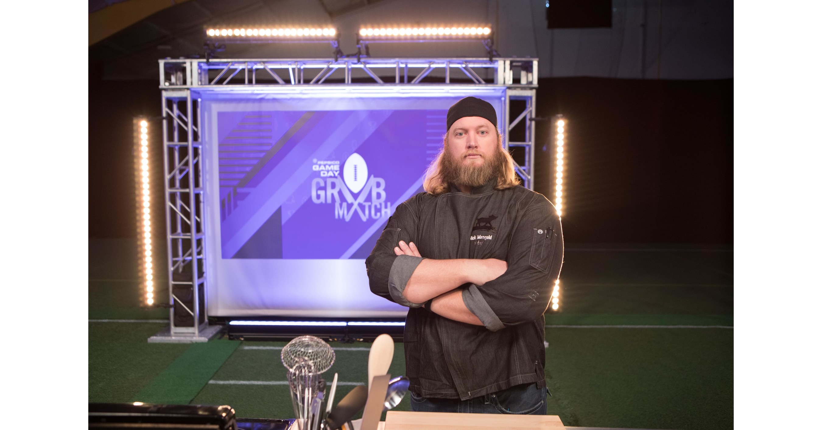 Nick Mangold appears as a guest host on 'Good Morning Football' (Video)