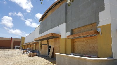 Sept. 8, 2017.  Storefront storm preparation.