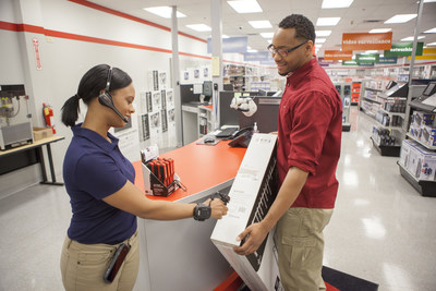 Honeywell's Connected Retail Solution is a hardware and software system that improves a worker's efficiency by using a directed-work approach to complete tasks like order picking, stocking shelves and counting inventory.