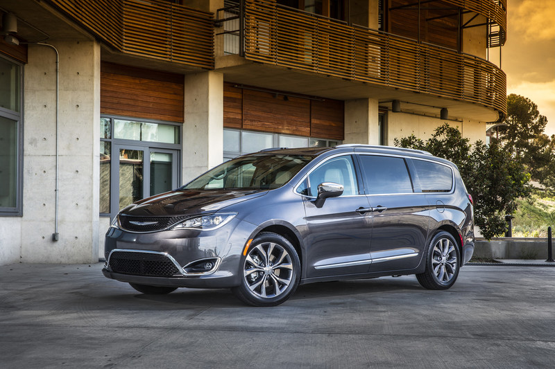 Chrysler Pacifica Named to Car and Driver’s 10Best Trucks and SUVs List