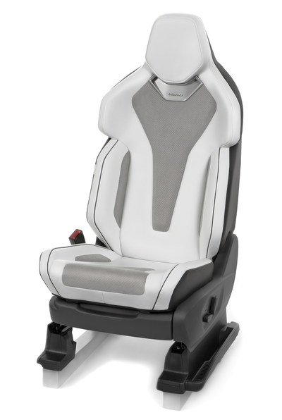 Performance seating “designed by Recaro” for compact sporty utility vehicles: The SUV Performance Seat has been specifically developed by Recaro experts for the unique driving dynamics of SUVs.