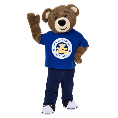 Build-A-Bear Workshop® invites Guests to visit local stores on National Hug Day, 21 Jan., to give a hug to Bearemy®, the Build-A-Bear mascot. For every hug from Bearemy, Build-A-Bear Foundation will donate £1 to Barnardo’s (up to £5,000). (PRNewsfoto/Build-A-Bear)