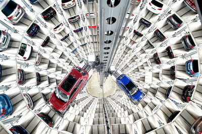 Iconic Car Towers: One of every four new Volkswagens sold in Germany was delivered at the Autostadt in Wolfsburg in 2017 / photo credit: Lars Landmann
CarTowersattheAutostadtinWolfsburg_LarsLandmann.jpg (PRNewsfoto/Autostadt GmbH)