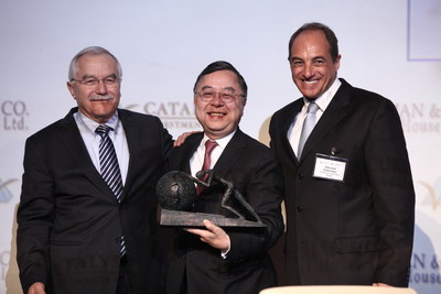 Left to right: Yair Shamir (Managing Partner, Catalyst Fund), Ronnie Chan (Chairman of Hang Lung Properties) and Edouard Cukierman (Chairman of Cukierman Investment House and Managing Partner of Catalyst CEL)