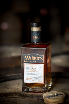 J.P. Wiser's 35 Year Old awarded Canadian Whisky of the Year (CNW Group/Corby Spirit and Wine Communications)