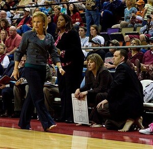 Coach Sue Semrau of Florida State University Named 2018 Barefoot Coach of the Year by Samaritan's Feet