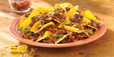 Hormel® chili nachos