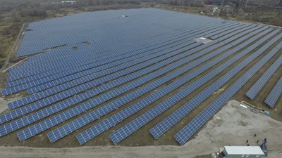 Nikopol Solar Power Plant as seen from the drone (CNW Group/TIU Canada)