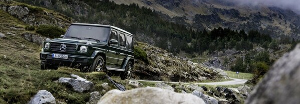 Drivers can reserve a test drive in the upcoming 2019 Mercedes-Benz G-Class on the Loeber Motors website.