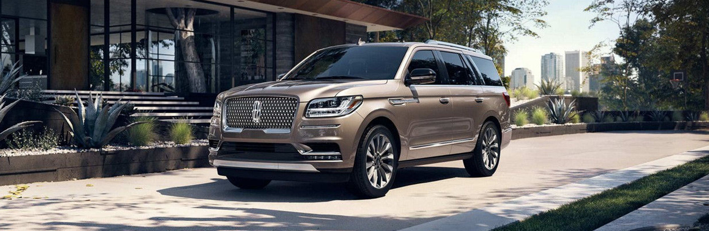 The 2018 Lincoln Navigator offers plenty of amenities for luxurious driving.