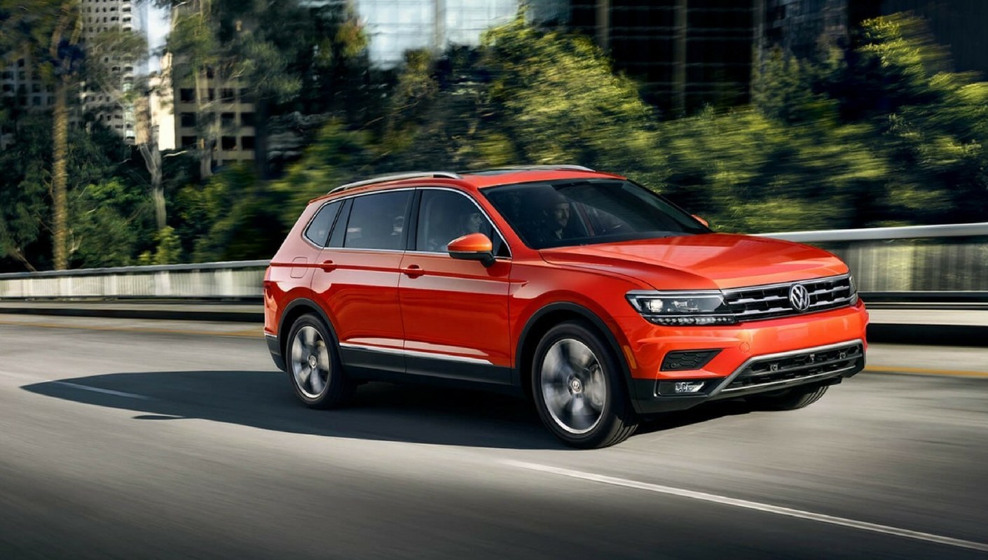 The 2018 VW Tiguan is currently available at Volkswagen of South Mississippi, and with limited-time special leasing! Learn more about the leasing event below.