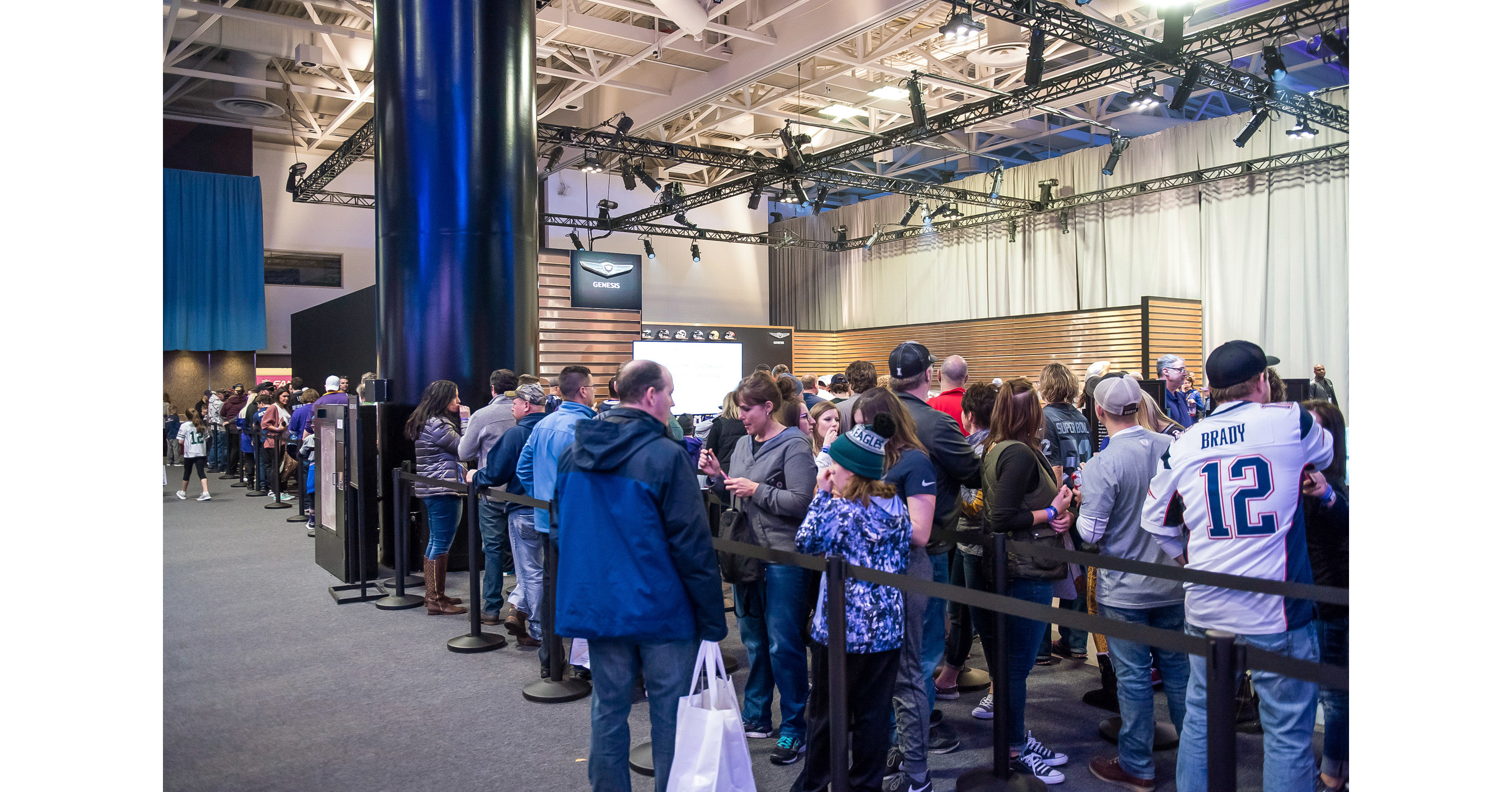 The Official Luxury Car Of The NFL Invites Football Fans To The "Super