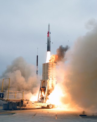 Sample missile launch courtesy of the US Navy News Service