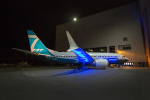 Boeing Debuts First 737 MAX 7