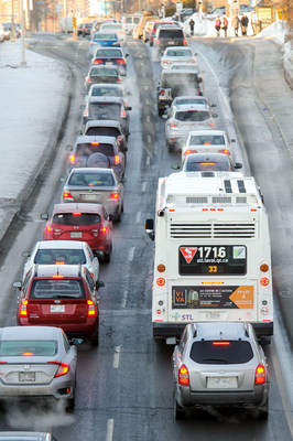 Congestion routire sur la Rive-Nord - Dix-huit villes s'allient pour dgager des solutions concrtes (Groupe CNW/Ville de Laval)