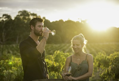 Chris Hemsworth and Elsa Pataky  enjoying a glass of Jacob’s Creek Double Barrel  among the vineyard in the Barossa. Photo credit: Cristian Prieto