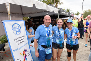 Debbie's Dream Team Runs For Stomach Cancer at the Fort Lauderdale A1A Marathon and Half Marathon